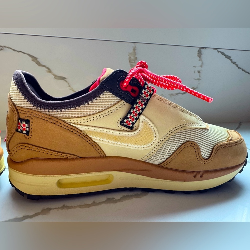 Travis Scott x Air Max 1 'Wheat' - Mens Sz 5.5 (Equivalent to Woman’s Sz 7) - Picture 5 of 13